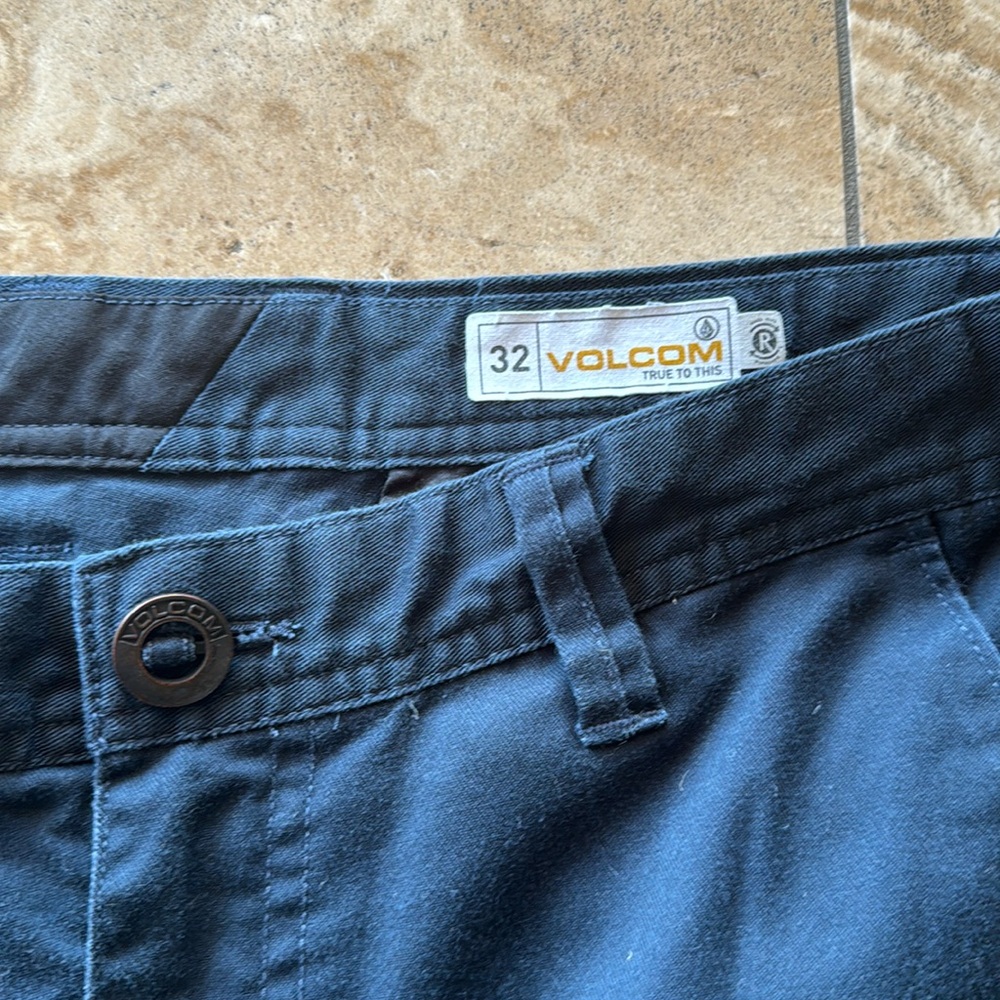 Volcom True to This